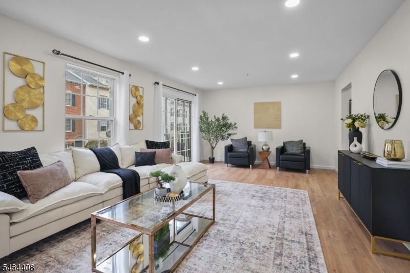 31 Krueger Court Newark NJ 07103