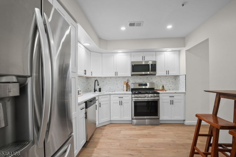 31 Krueger Court Newark NJ 07103