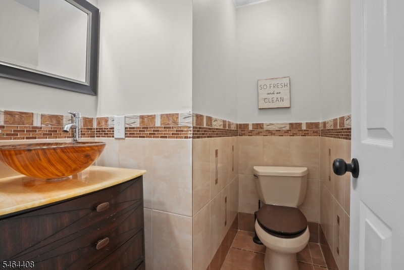 31 Krueger Court Newark NJ 07103