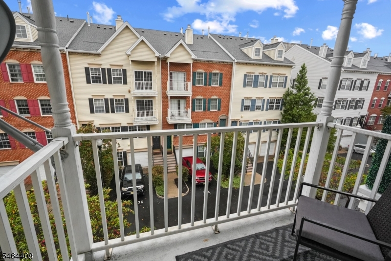 31 Krueger Court Newark NJ 07103