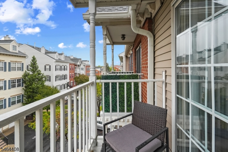 31 Krueger Court Newark NJ 07103