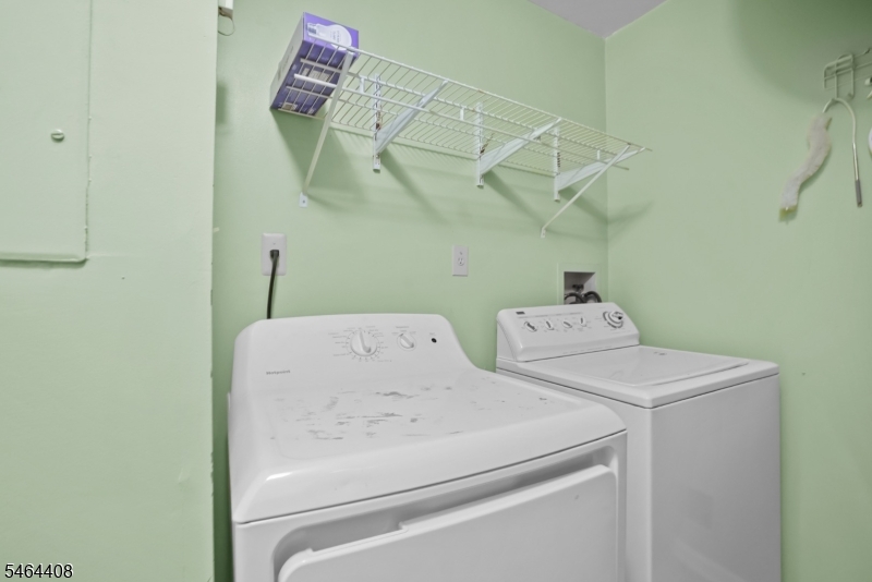 31 Krueger Court Newark NJ 07103