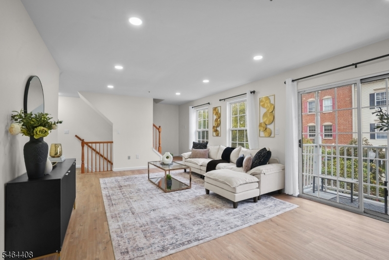 31 Krueger Court Newark NJ 07103