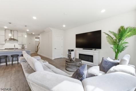 44 Dahlia Drive Warren NJ 07059
