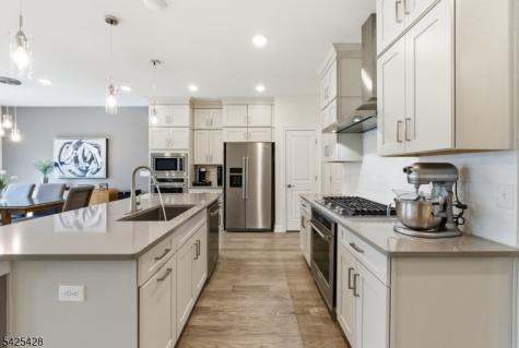 44 Dahlia Drive Warren NJ 07059