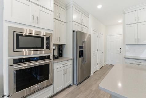 44 Dahlia Drive Warren NJ 07059