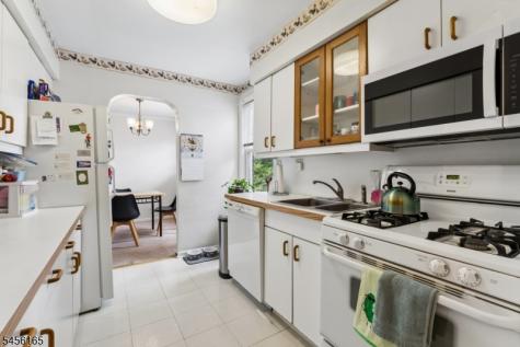 23 Park Court Verona NJ 07044