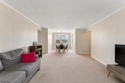 23 Park Court Verona NJ 07044