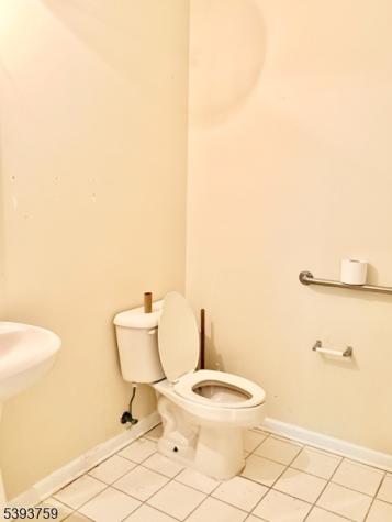 2102 Ambassador Court Franklin NJ 08873