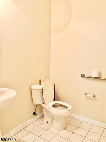 2102 Ambassador Court Franklin NJ 08873