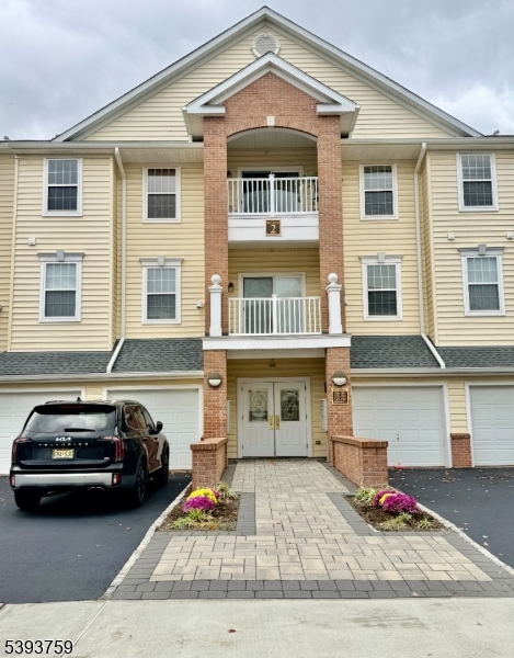 2102 Ambassador Court Franklin NJ 08873