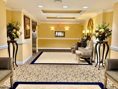 2102 Ambassador Court Franklin NJ 08873
