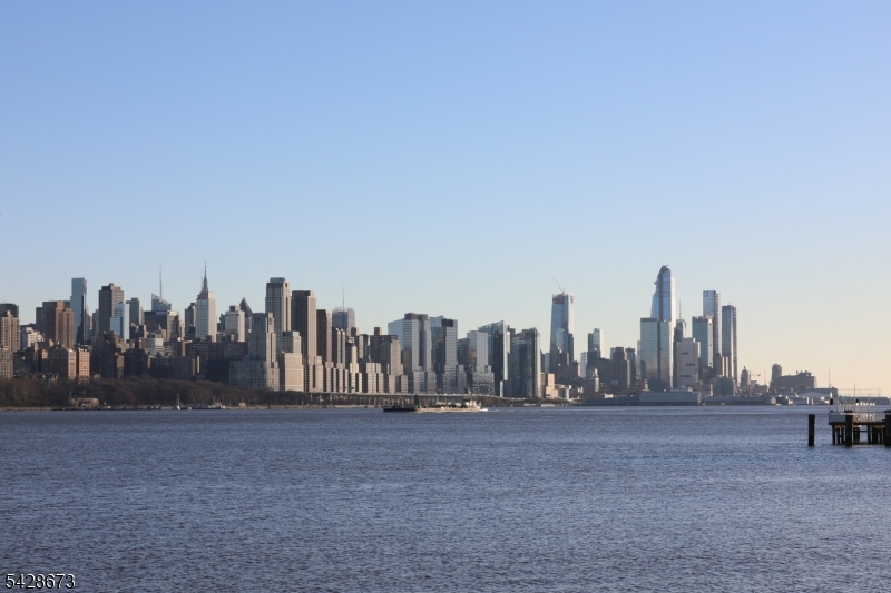 129 The Promenade Edgewater NJ 07020