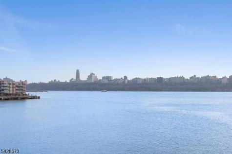 129 The Promenade Edgewater NJ 07020