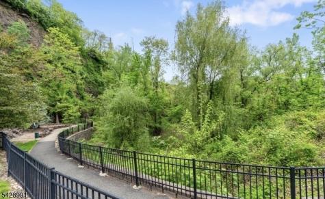 1070 Smith Manor Boulevard West Orange NJ 07052