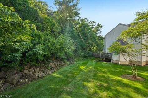 1070 Smith Manor Boulevard West Orange NJ 07052