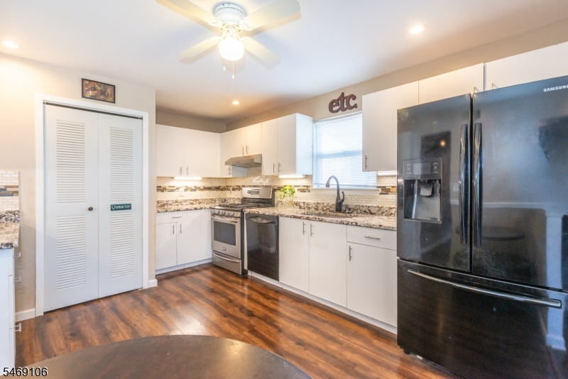 7 Sharon Drive East Hanover NJ 07936