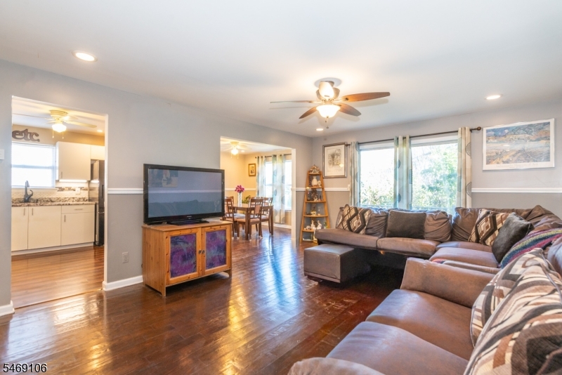 7 Sharon Drive East Hanover NJ 07936