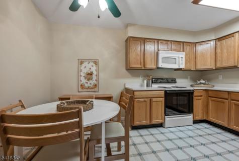 112 Cannella Way Riverdale NJ 07457