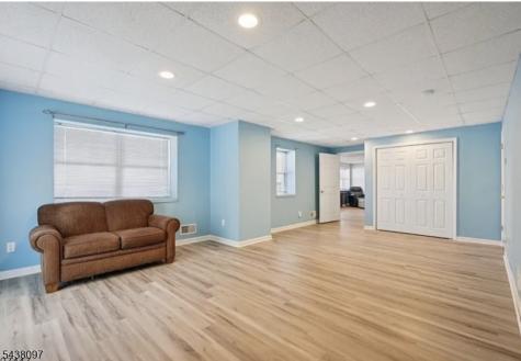2 Caleb Court Hardyston NJ 07419