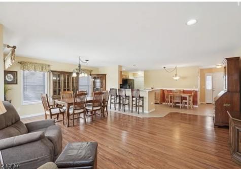 2 Caleb Court Hardyston NJ 07419
