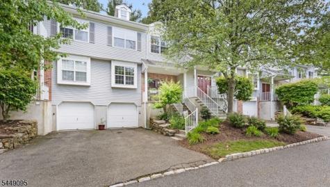 15 Spruce Terrace Mount Arlington NJ 07856