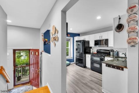 15 Spruce Terrace Mount Arlington NJ 07856