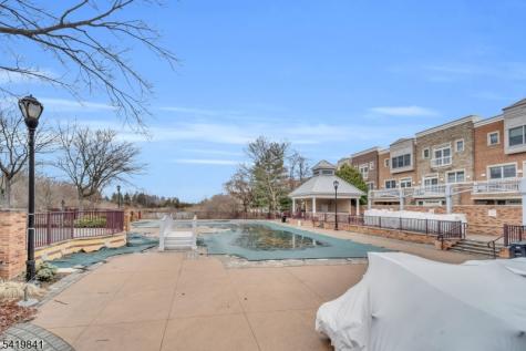 101 Shearwater Court Jersey City NJ 07305