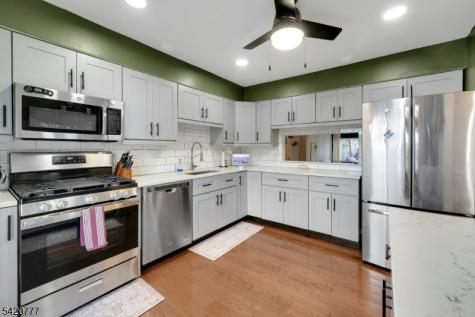 132 Chelsea Way Bridgewater NJ 08807