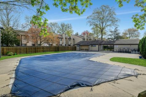 132 Chelsea Way Bridgewater NJ 08807