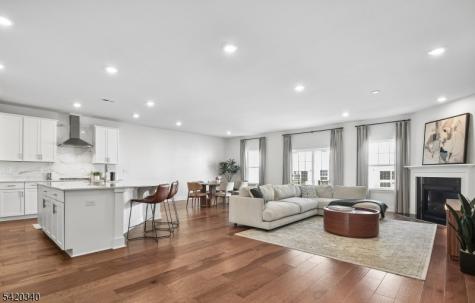 36 Ventura Drive East Hanover NJ 07936