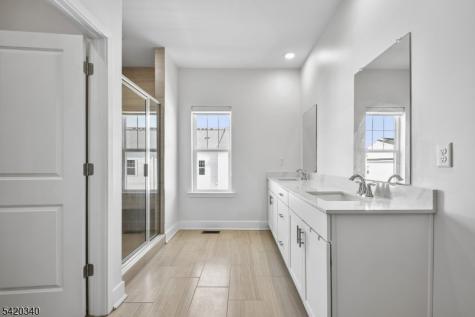 36 Ventura Drive East Hanover NJ 07936
