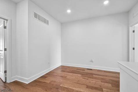 36 Ventura Drive East Hanover NJ 07936