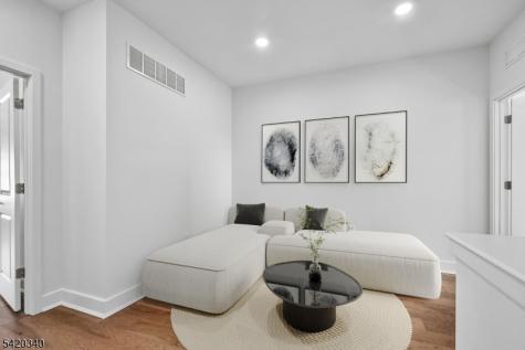 36 Ventura Drive East Hanover NJ 07936