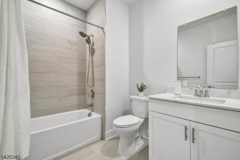 36 Ventura Drive East Hanover NJ 07936