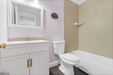 111 Riverwalk Way Clifton NJ 07014