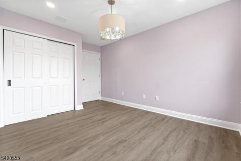 111 Riverwalk Way Clifton NJ 07014