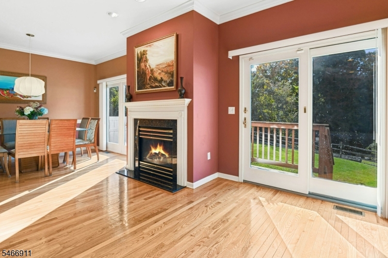 25 Hidden Pond Court Raritan NJ 08869