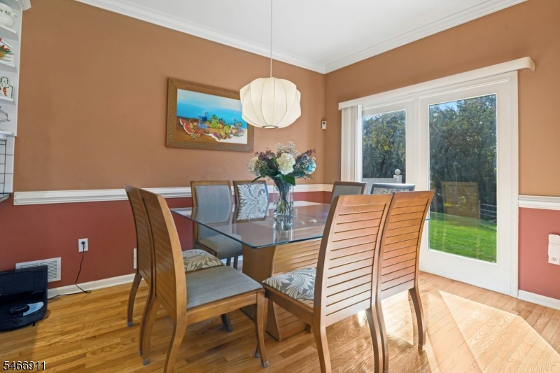 25 Hidden Pond Court Raritan NJ 08869