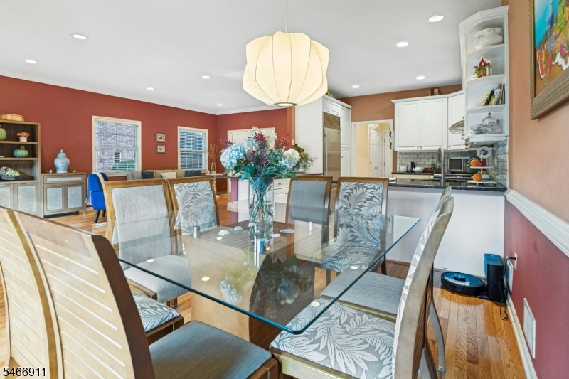 25 Hidden Pond Court Raritan NJ 08869