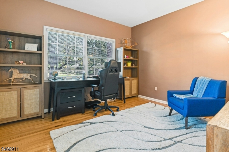 25 Hidden Pond Court Raritan NJ 08869