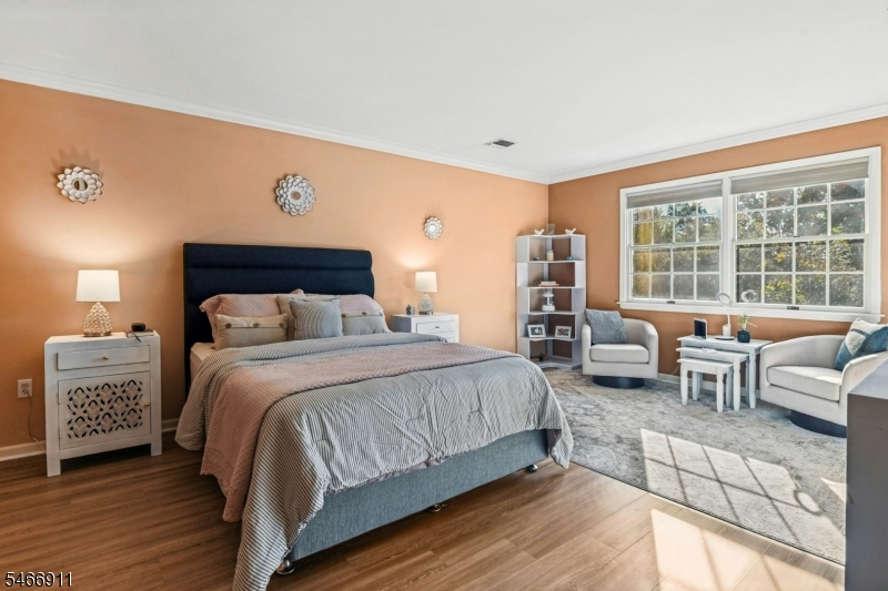 25 Hidden Pond Court Raritan NJ 08869
