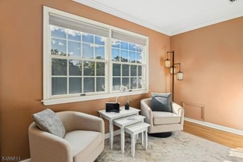25 Hidden Pond Court Raritan NJ 08869