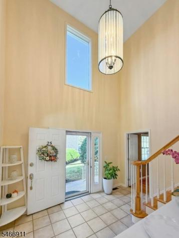 25 Hidden Pond Court Raritan NJ 08869