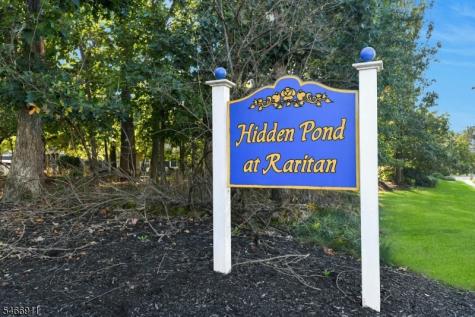 25 Hidden Pond Court Raritan NJ 08869
