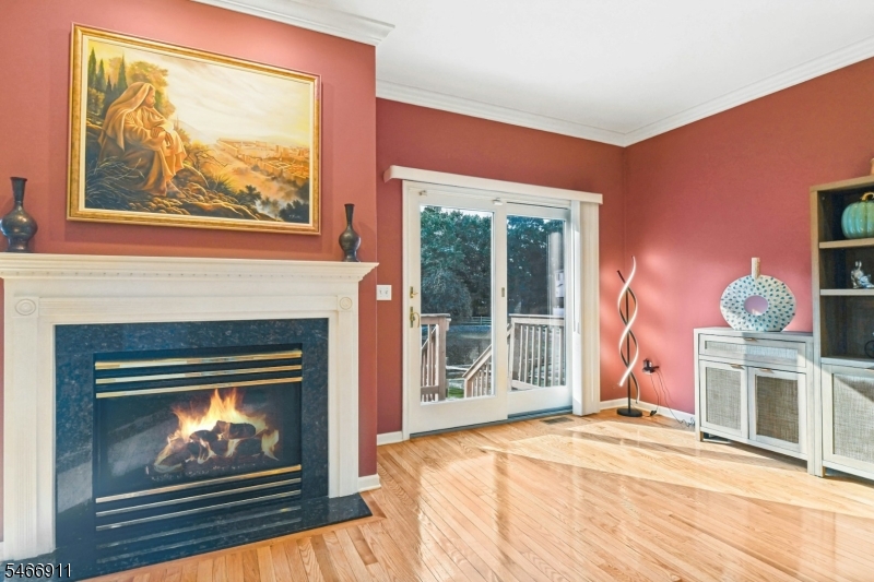 25 Hidden Pond Court Raritan NJ 08869