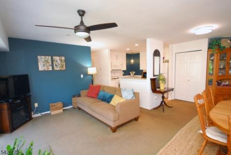 8 Henley Drive Franklin NJ 08873