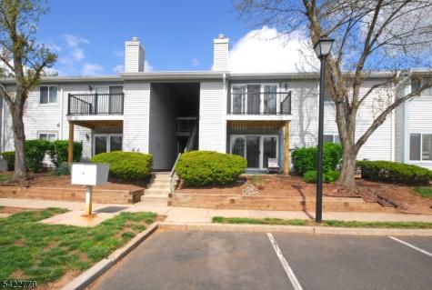 8 Henley Drive Franklin NJ 08873
