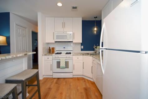 8 Henley Drive Franklin NJ 08873