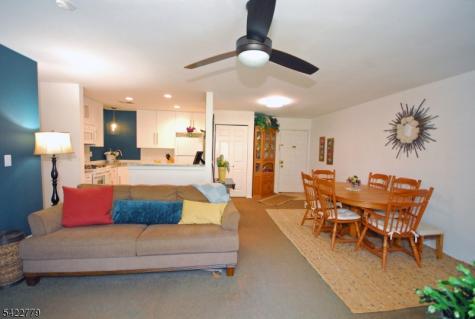 8 Henley Drive Franklin NJ 08873